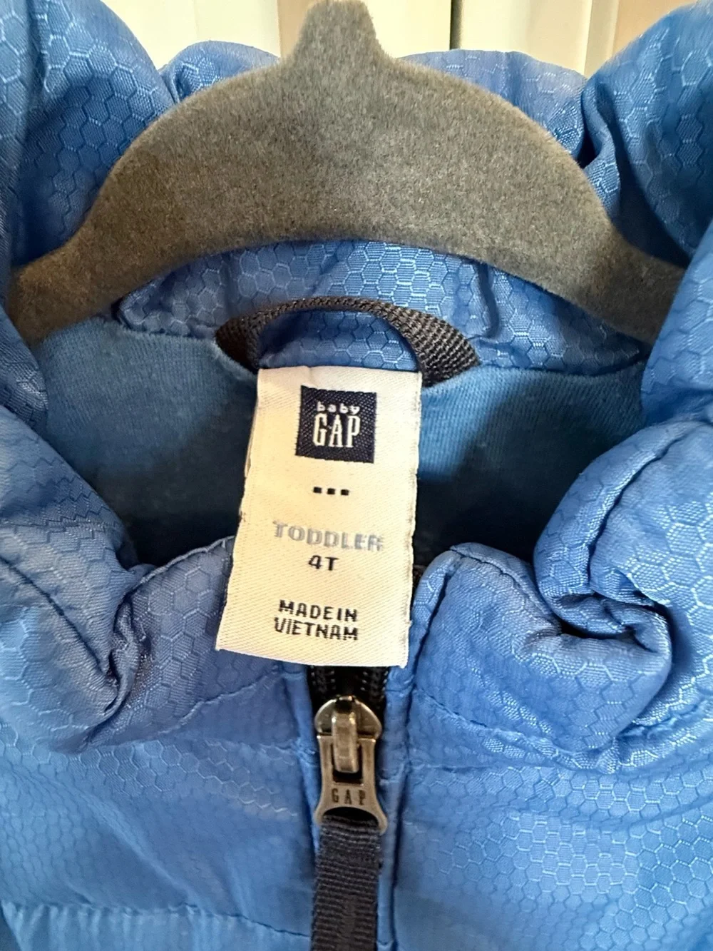 Gap Kids blue quilted vest 4T